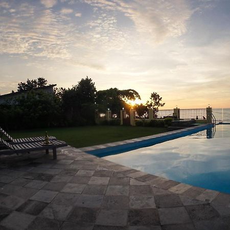 Seaview Beach Resort Jepara Exteriör bild