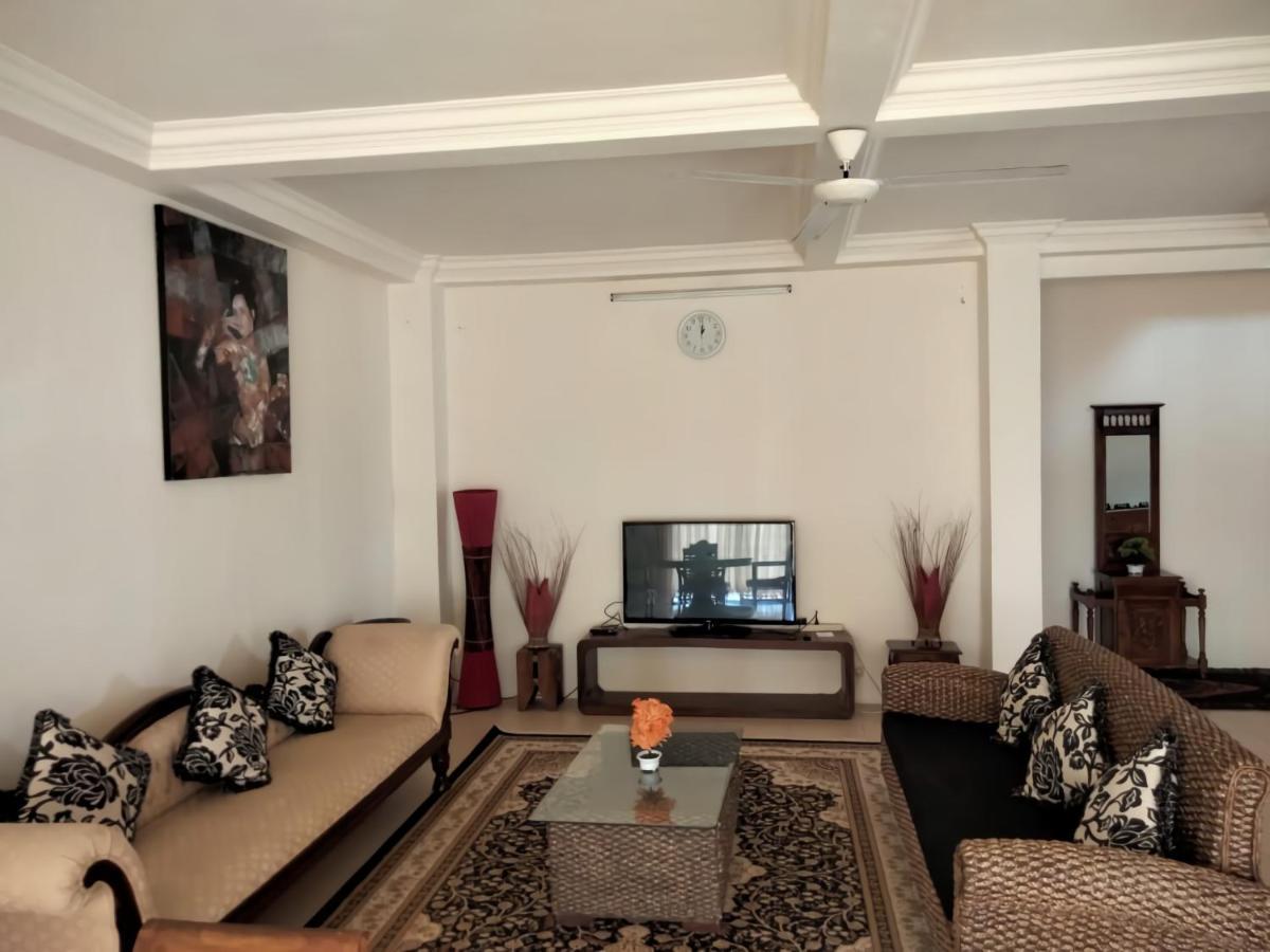 Seaview Beach Resort Jepara Exteriör bild