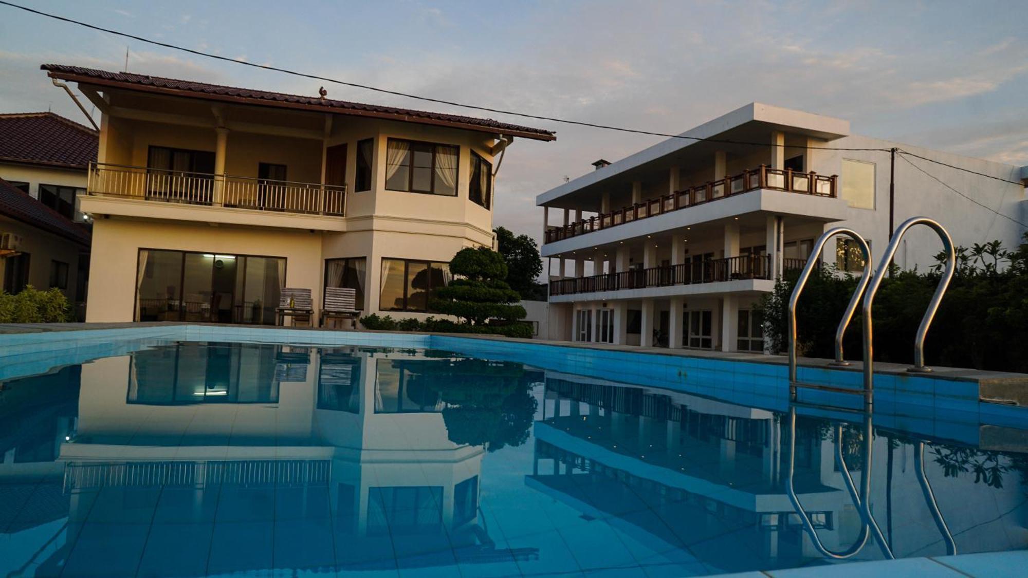 Seaview Beach Resort Jepara Exteriör bild