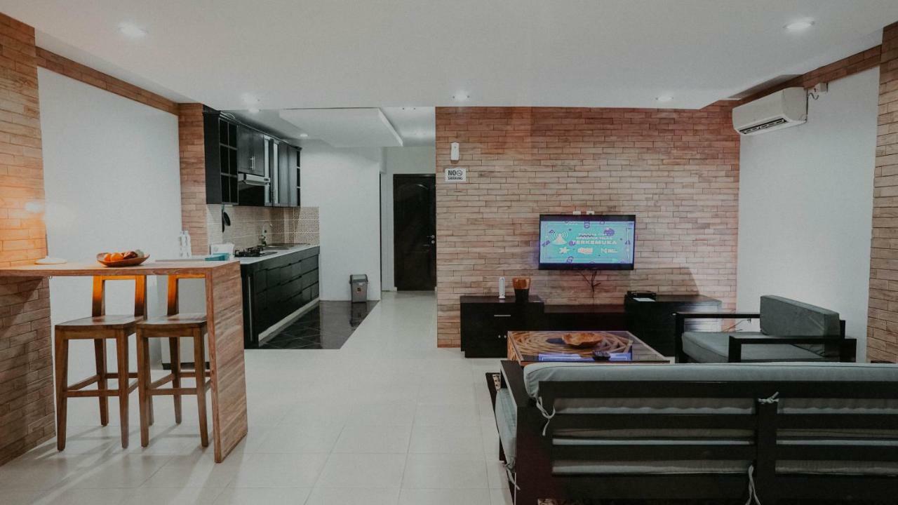 Seaview Beach Resort Jepara Exteriör bild